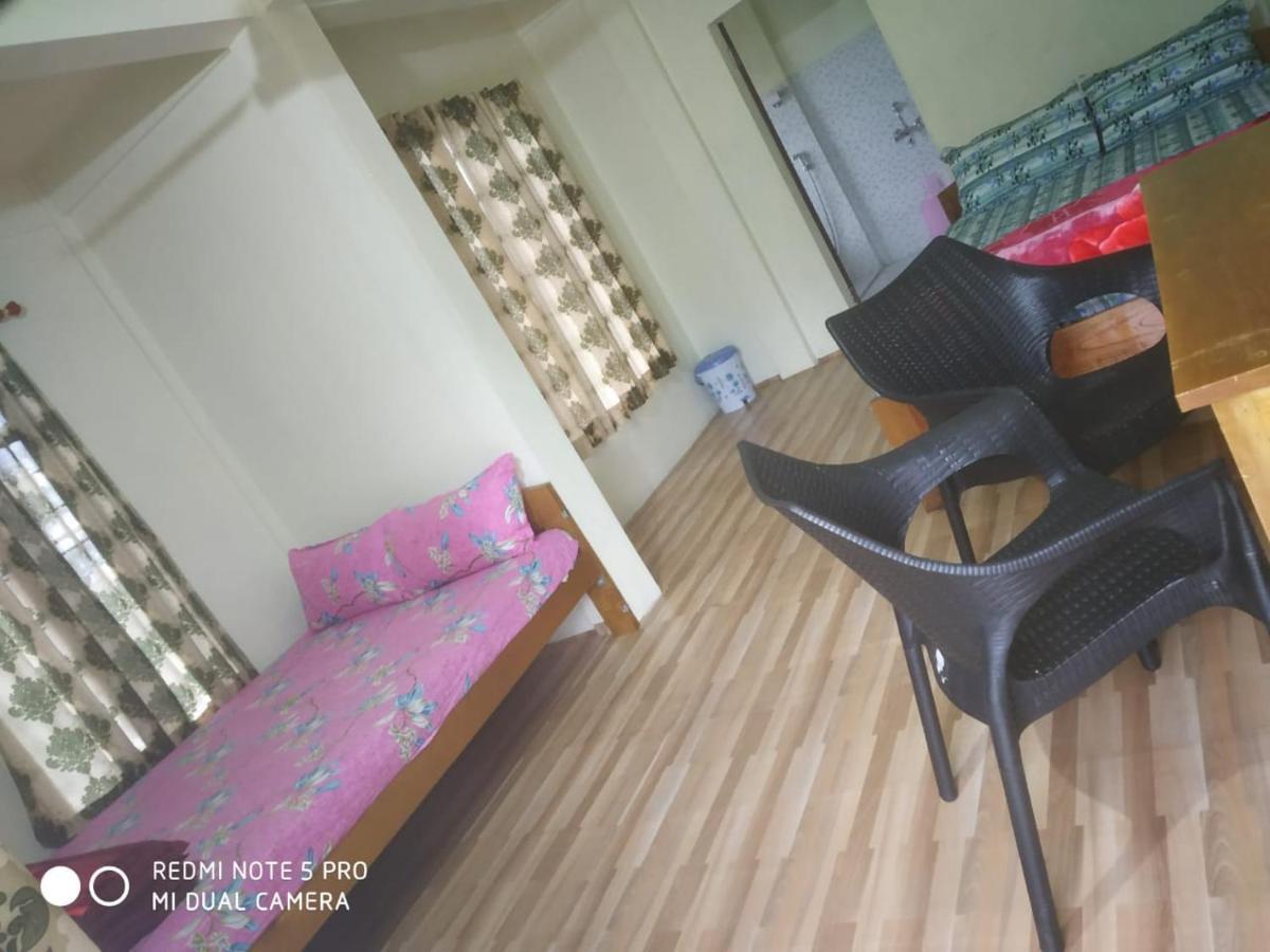 Ha Lad Homestay *